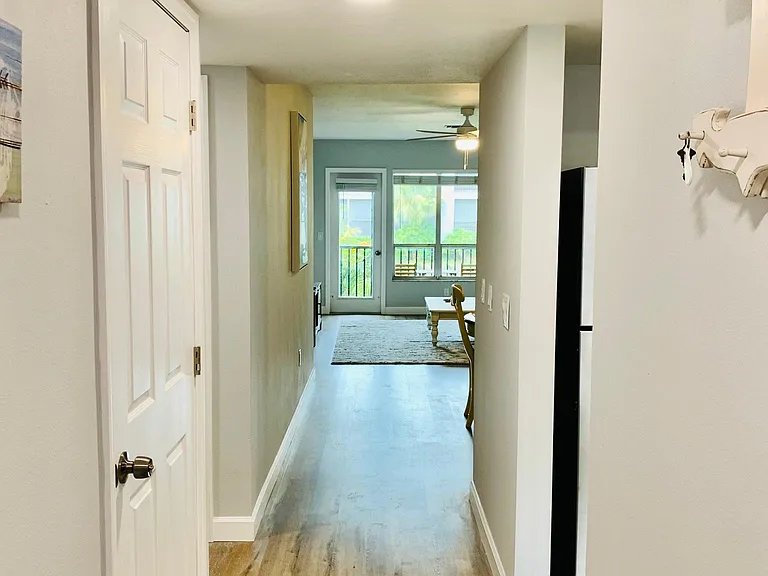 251 Fenwick Dr #7 — Photo 16