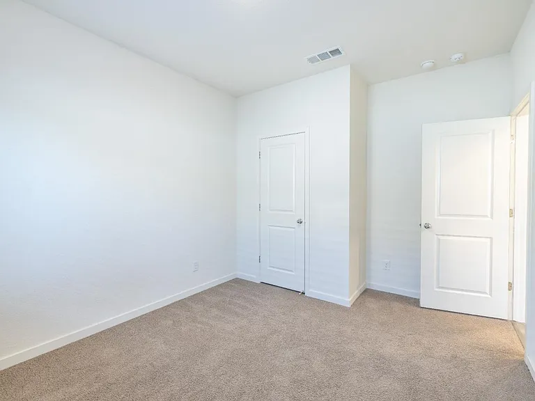 2057 Skipper Cove Way — Photo 17