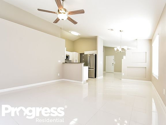 3rd image of 4305 Wickford Dr