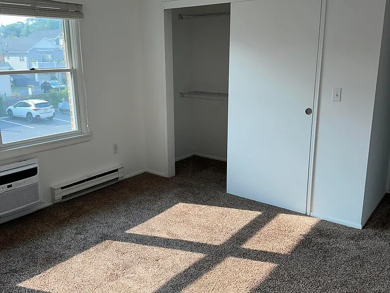 324 Shore Dr #B-8 — Photo 18
