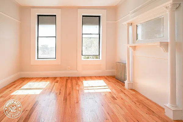 Rented by MySpaceNYC | media 30