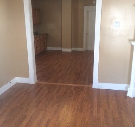 2nd image of 217 Young St