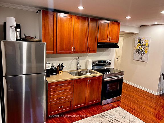 5th image of 167 Yellowood Cir