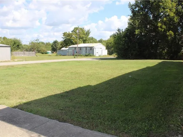 S Military Ave, Mulberry, KS 66756