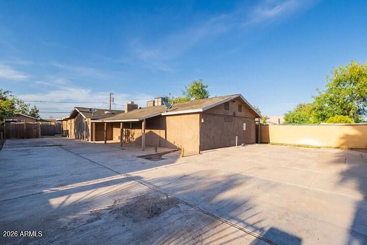 1st image of 1312 W SUNLAND Avenue