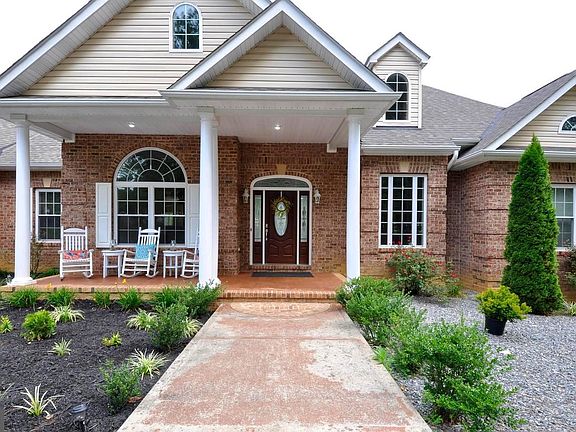 4th image of 10131 Tarrington Way