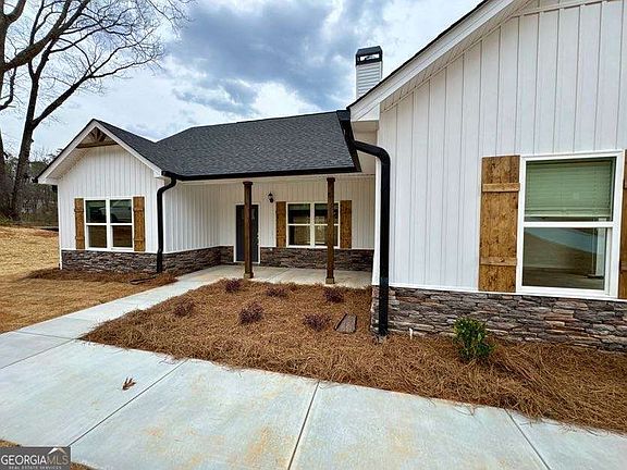 2nd image of 273 Cool Springs Rd