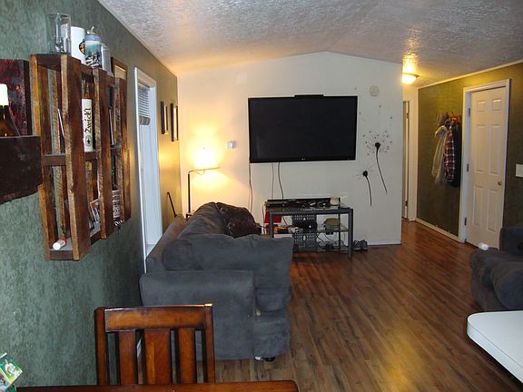 3rd image of 6728 123rd Ave