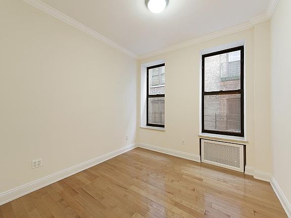 5th image of 742 Saint Nicholas Ave APT 10