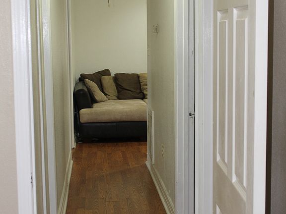 5th image of 4921 Bright Dr