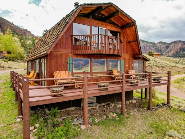 141 Cloudy Dr, Cody, WY 82414
