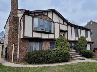 5 Leliarts Ln FLOOR 1, Elmwood Park, NJ 07407