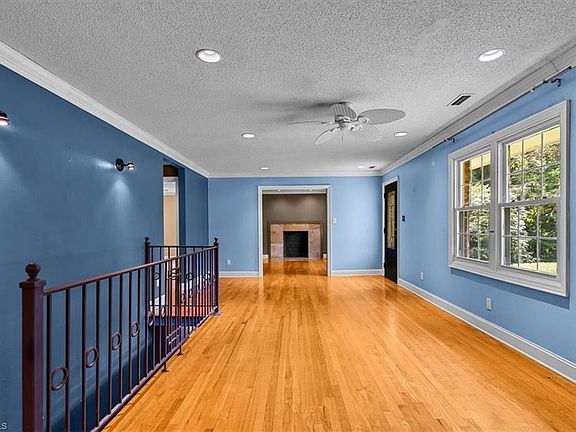 5th image of 4009 Alonzo Dr