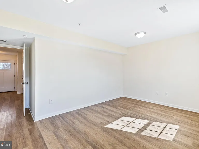 2 Heath Cir — Photo 25