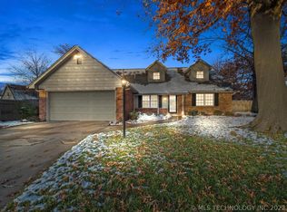 6809 E 50th St, Tulsa, OK 74145
