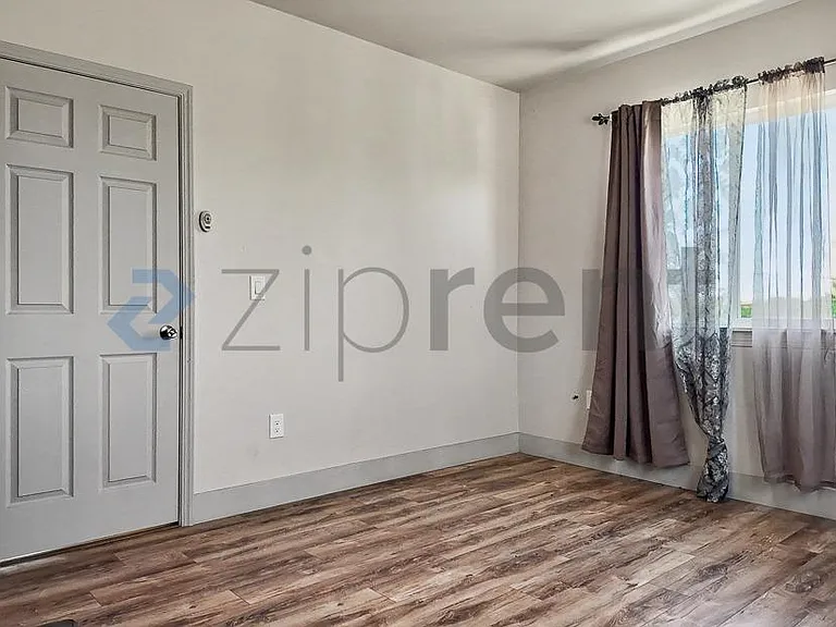 7604 28th St #MAIN HOUSE — Photo 62