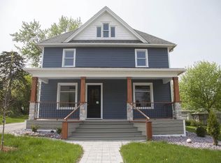 206 S 8th St, Mount Horeb, WI 53572