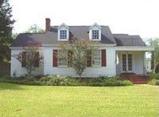 487 W 3rd St, Luverne, AL 36049