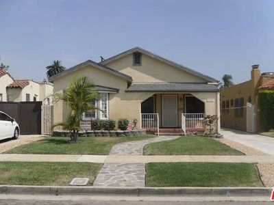 1947 W 84th St, Los Angeles, CA, 90047