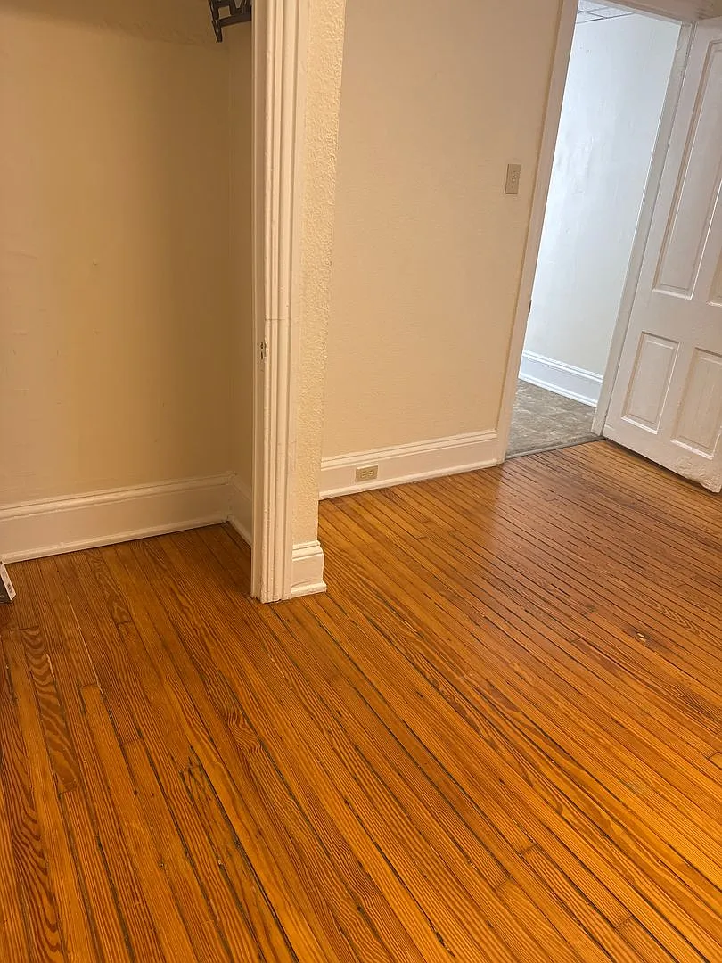 326 East Broad Street — Photo 4