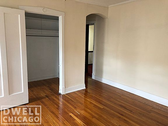 3rd image of 6526 N Lakewood Ave #6534-2