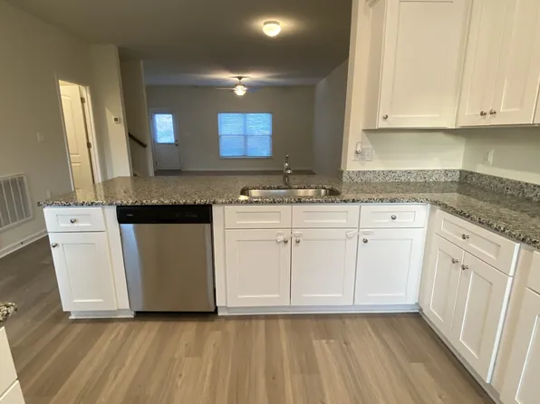 697 Rivanna Run, Falling Waters, WV 25419