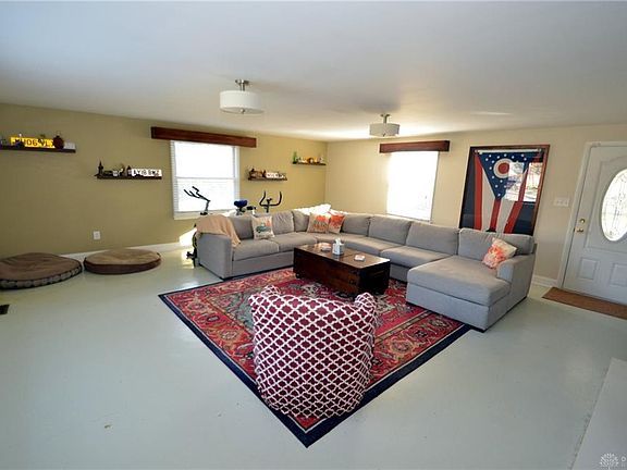 4th image of 8010 Allison Ave
