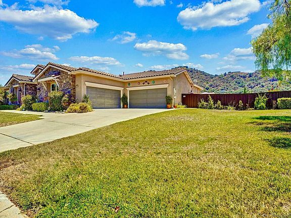 5th image of 27248 Saint Andrews Ln
