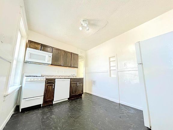 5th image of 2749 Pestalozzi St APT 2W