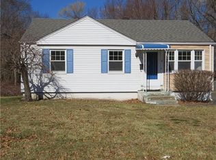 26 John St, Enfield, CT 06082