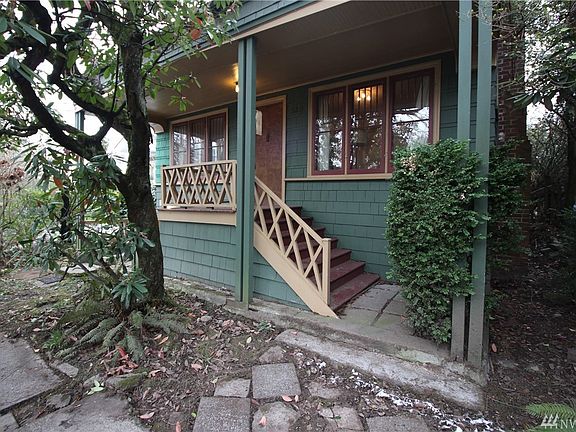 5th image of 3211 Fuhrman Ave E