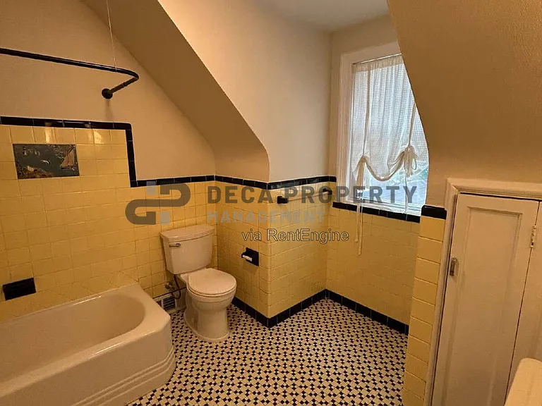 203 W Cedar Ave — Photo 19