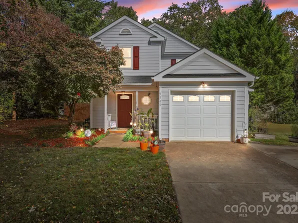 9348 Amy Dr, Charlotte, NC 28213