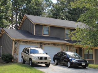 975 Chapman Cir, Stone Mountain, GA 30088
