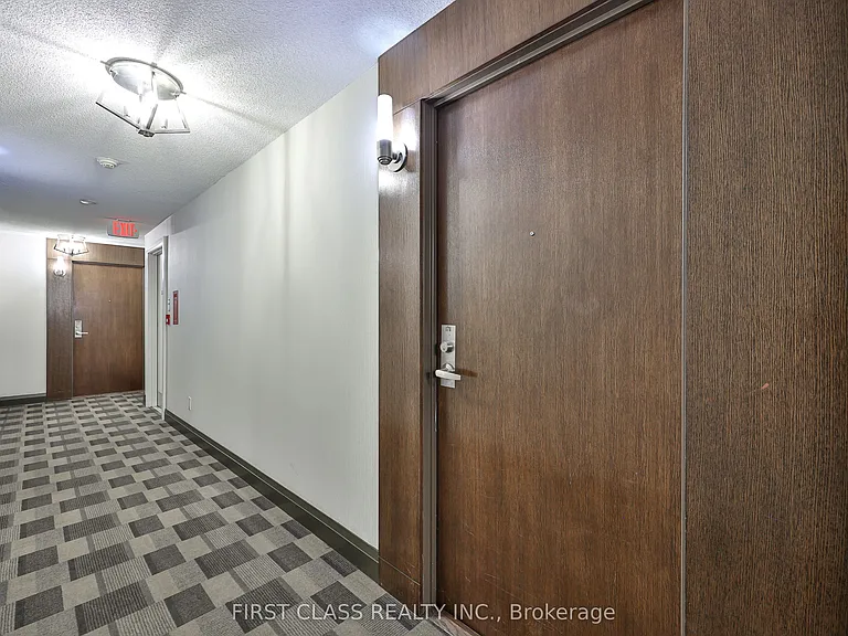 35 Hollywood Ave #1711 — Photo 2
