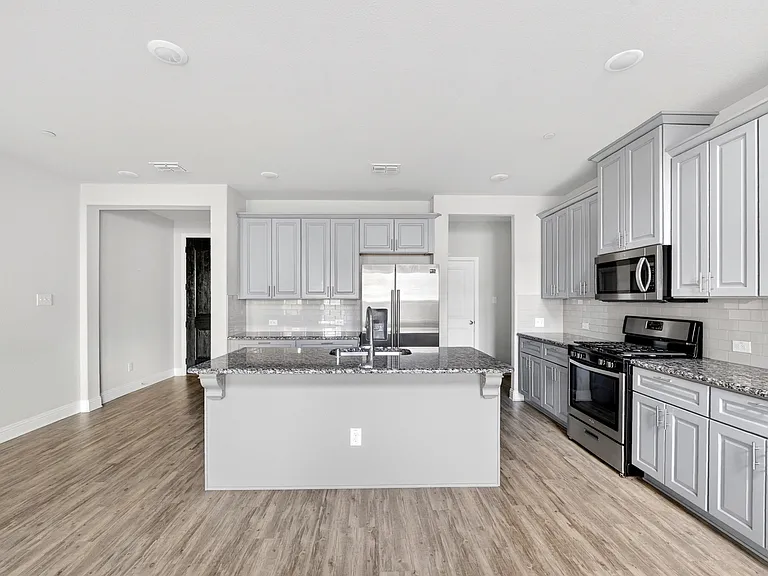 6428 Hermosa Dr — Photo 15