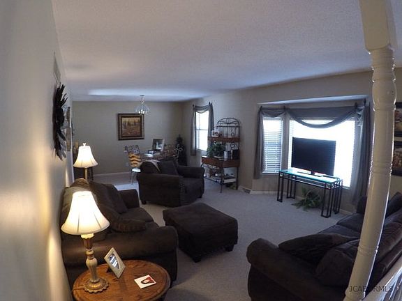 5th image of 2708 Shagbark Cir