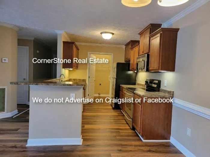 1810 Balmoral Dr — Photo 11