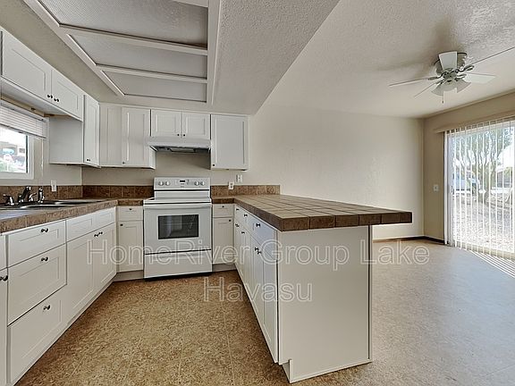 3rd image of 2980 Simitan Dr APT 2