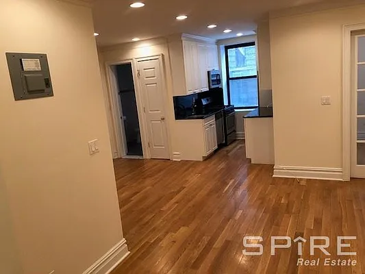 Rented by Spire Group | media 10