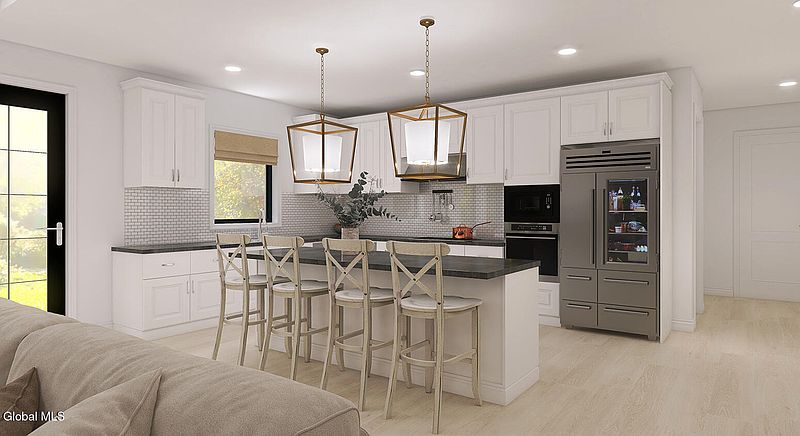 3rd image of 4 Farmington Court