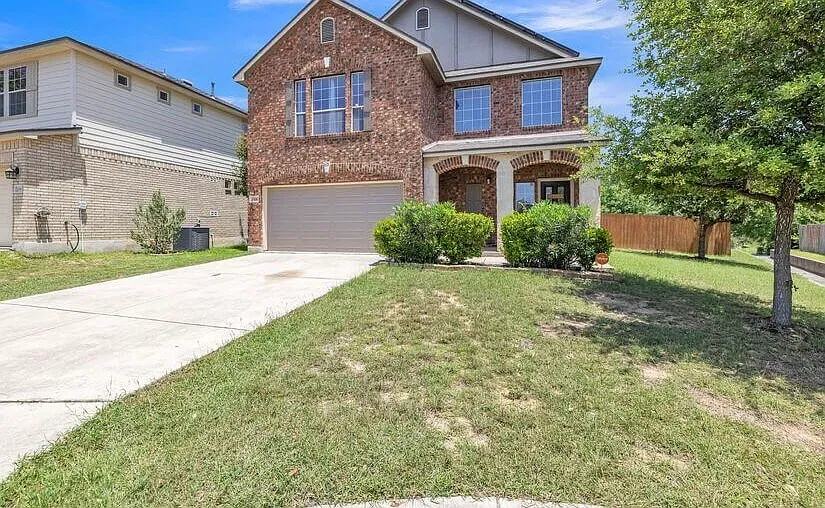 3 bed, 2.5 bath, 2063 sqft, $2,150 — Photo 3