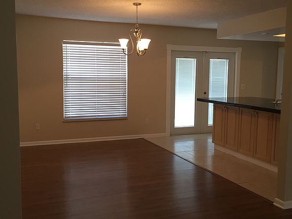 3rd image of 381 11th Ave