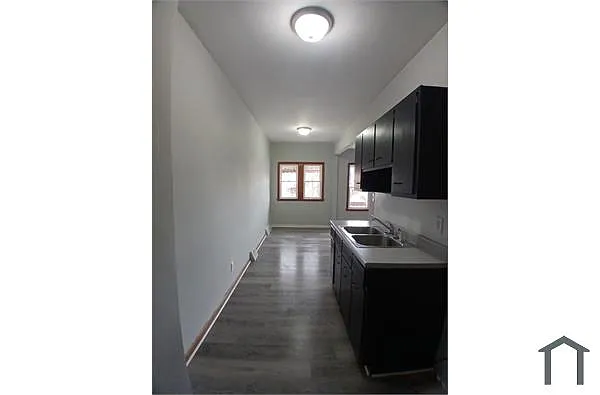 Building Photo - 4422 Pearl Rd #2