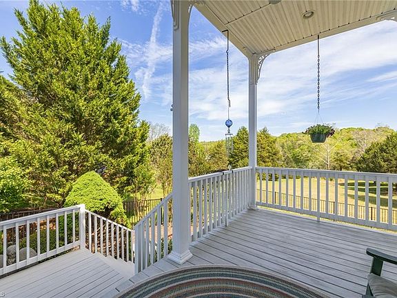 5th image of 170 Lake Pointe Dr