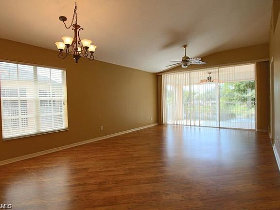 3rd image of 768 Wiggins Lake Dr APT 201