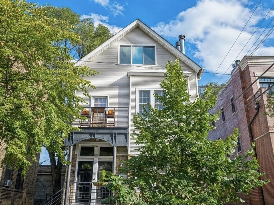1st image of 2747 N Dayton St #1