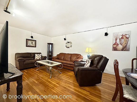 5th image of 1270 E 51st St APT 3P