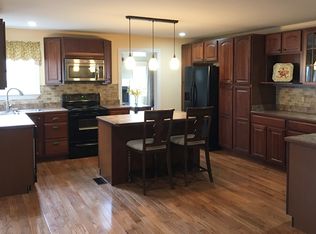 563 Endless Mountain Rd, Maysville, WV 26833