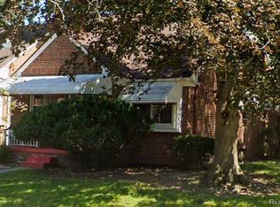 17168 Warwick St, Detroit, MI 48219
